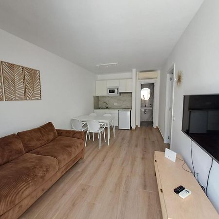 Homeforguest Apartamento Con Terraza Y Piscina En Corralejo Esterno foto