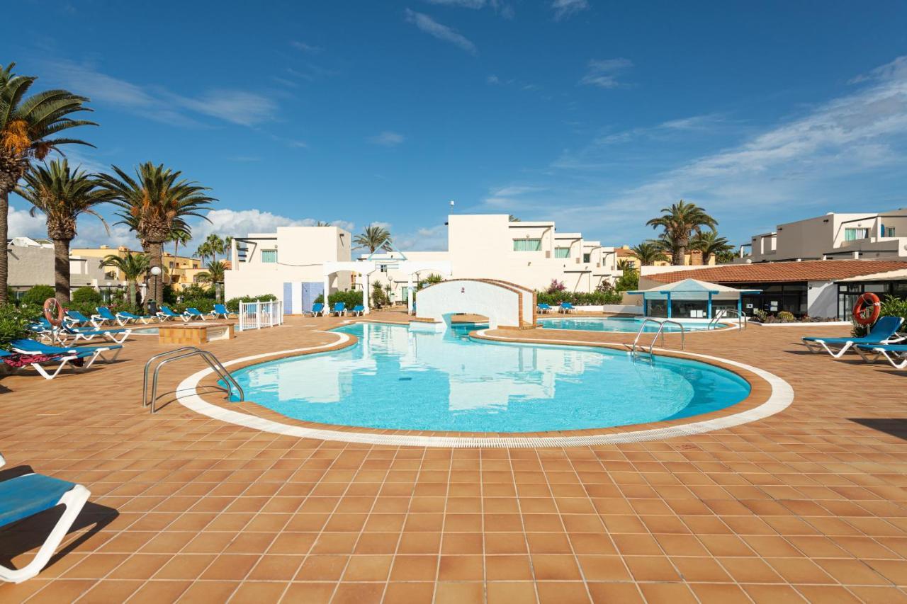 Homeforguest Apartamento Con Terraza Y Piscina En Corralejo Esterno foto