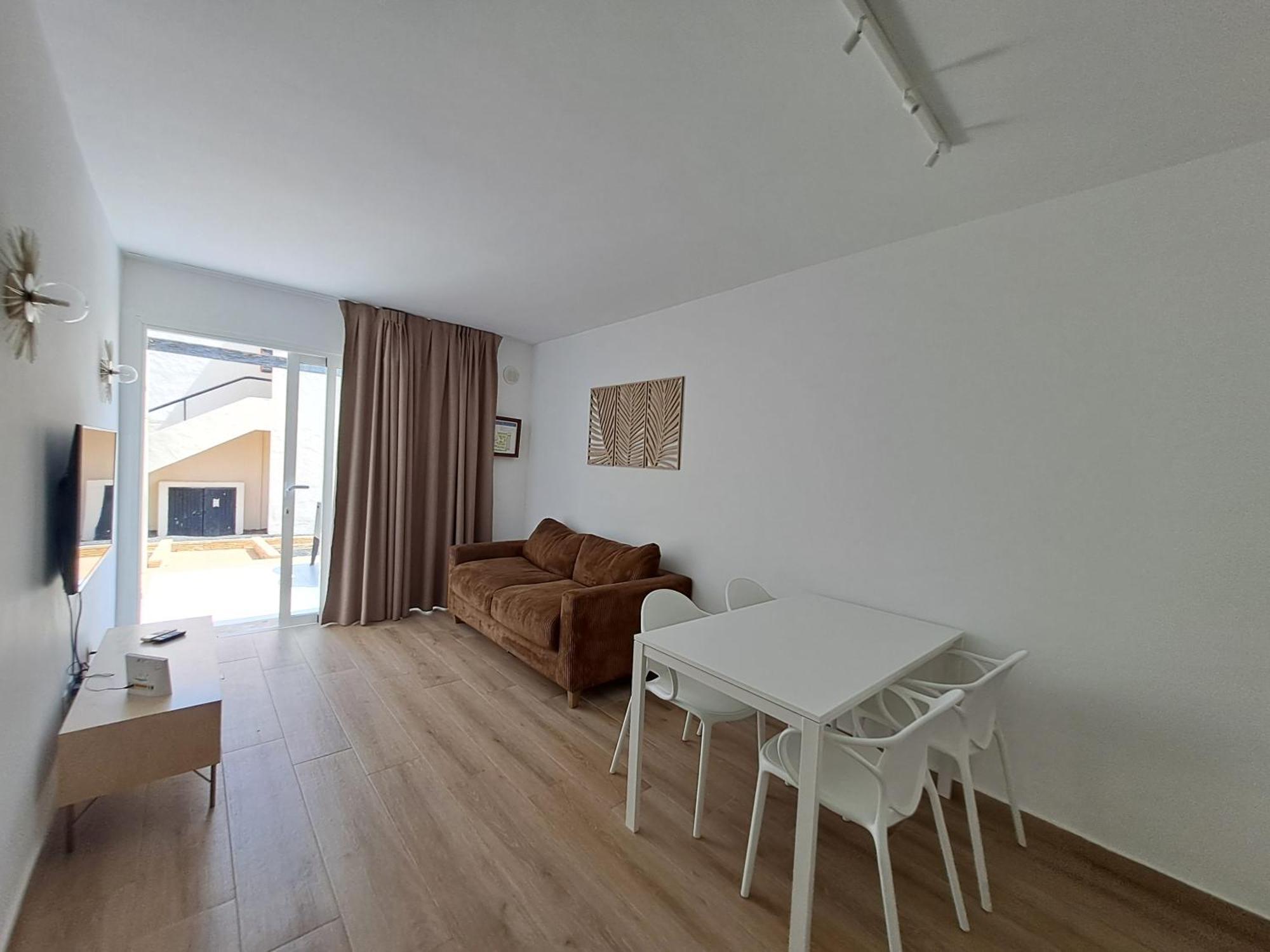 Homeforguest Apartamento Con Terraza Y Piscina En Corralejo Esterno foto