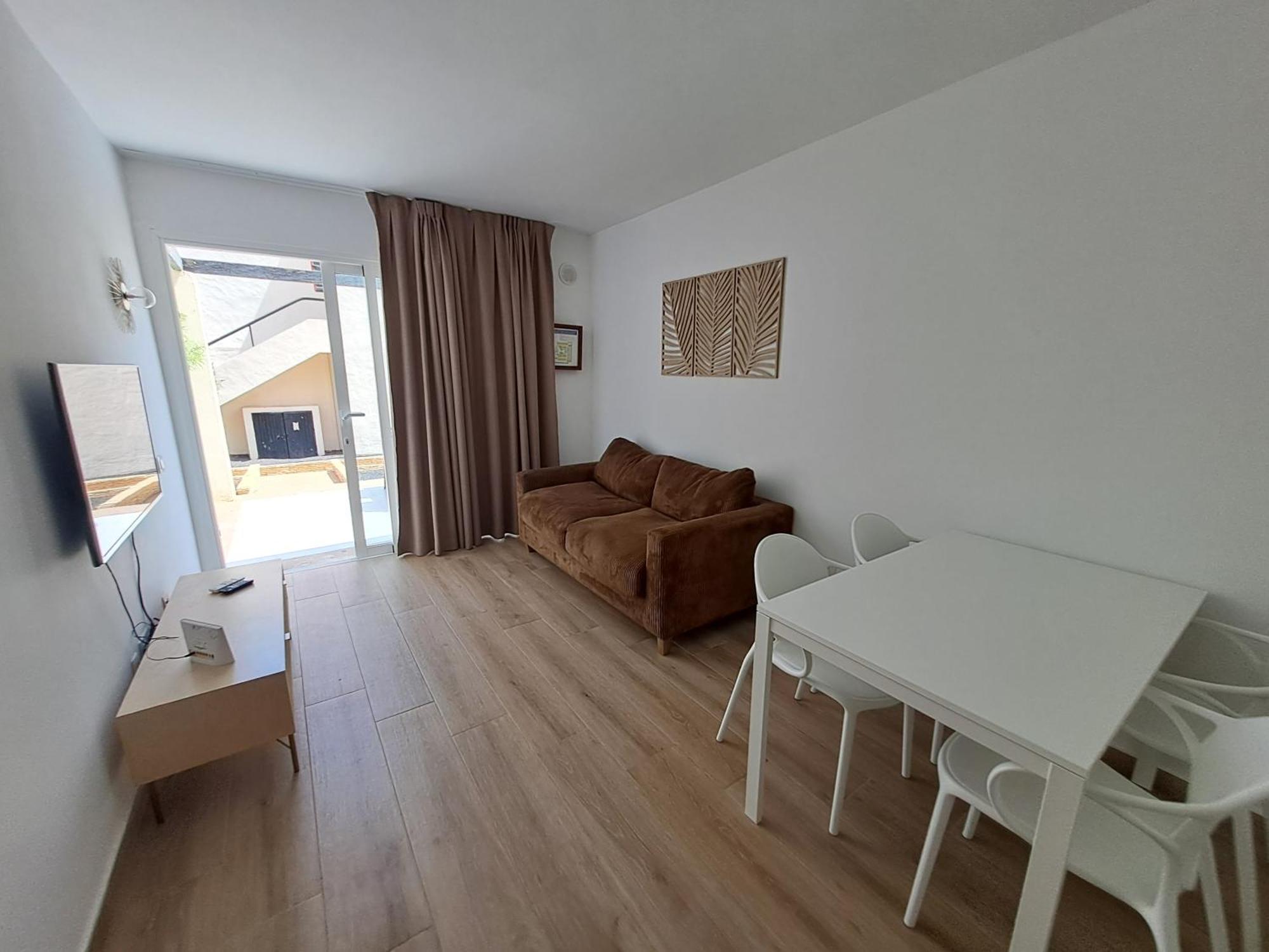 Homeforguest Apartamento Con Terraza Y Piscina En Corralejo Esterno foto
