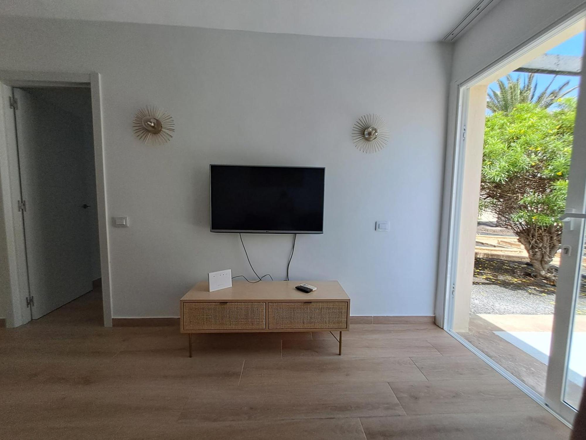 Homeforguest Apartamento Con Terraza Y Piscina En Corralejo Esterno foto
